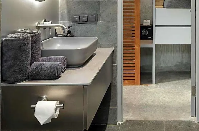 Unit Space Village 4* Tanjungan
